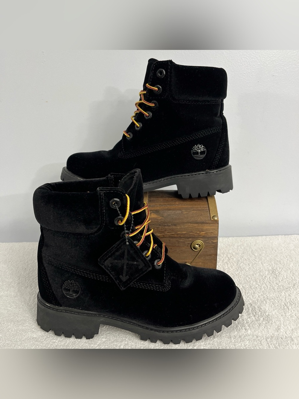 Off-White x Timberland Boots Virgil Abloh Black Velvet Women’s s Size 7 Limited